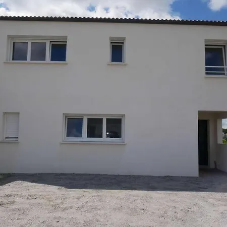 Lumineux Avec Terrasse