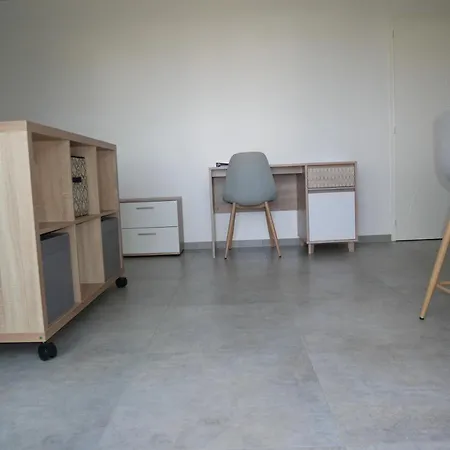 Lumineux Avec Terrasse شقة لا روش سور يو