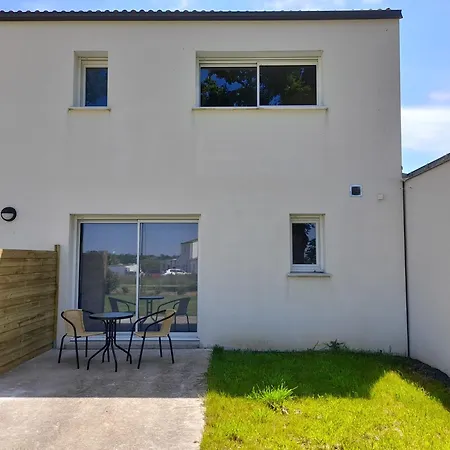 Lumineux Avec Terrasse